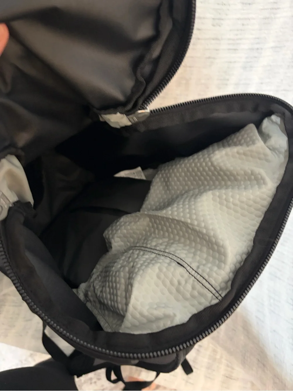 Osprey skarab 22 NEW